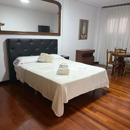 Apartment Lola *